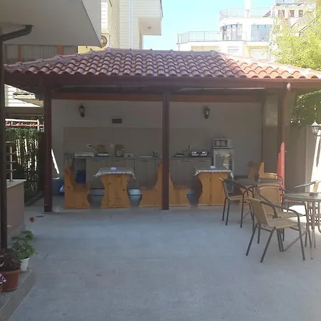 招待所 Donchevi 3*