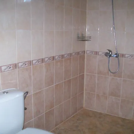 Donchevi Gæstehus Primorsko