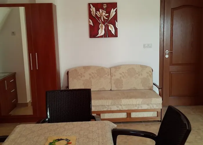 Donchevi Guest house